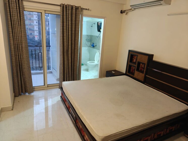 Bedroom, amrapali-silicon-city 2 Bedroom 1075 Sq.Ft. Apartment In Sector 76 Noida 9919483