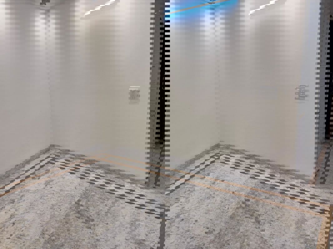 2 BHK Builder Floor For Rent in Saket