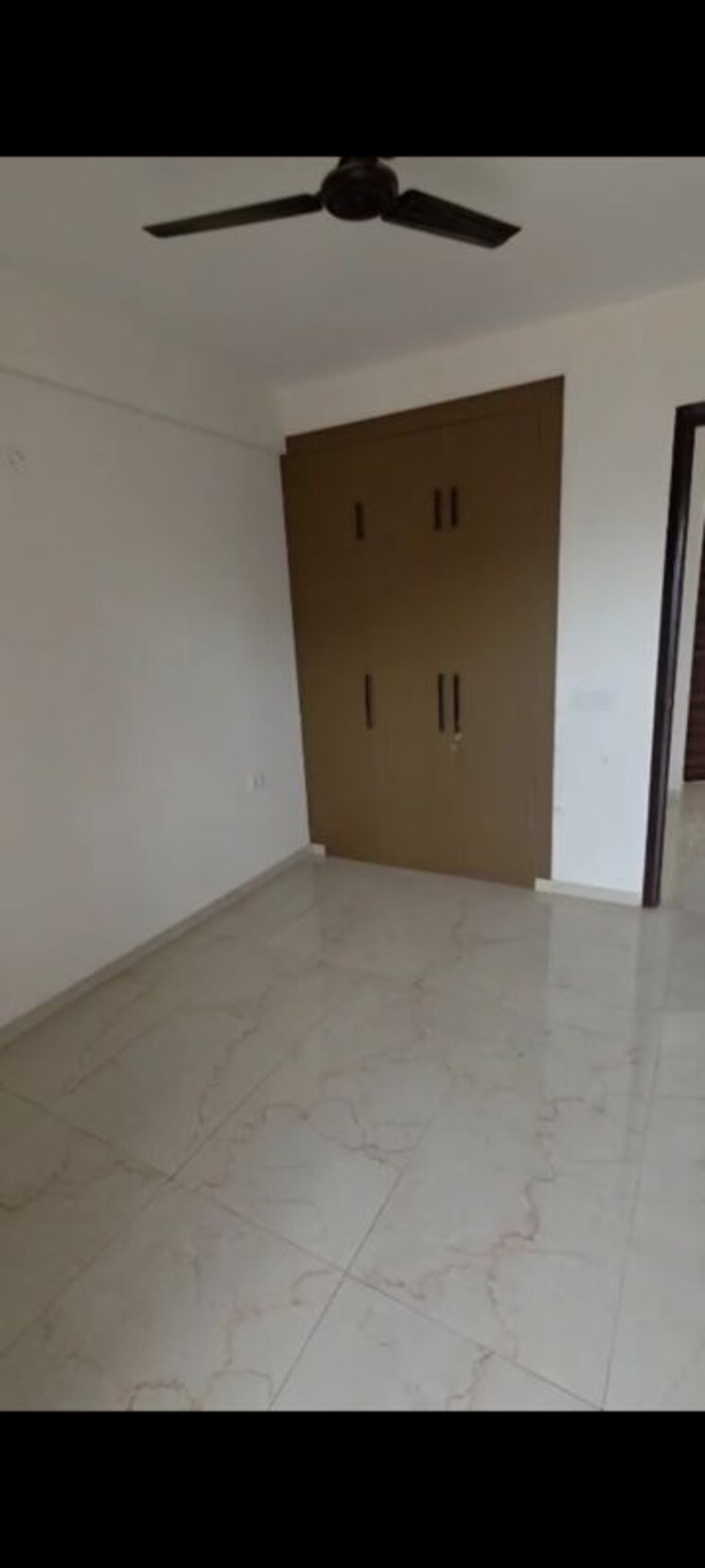 Room, smart-world-gems 3.5 Bedroom 1405 Sq.Ft. Apartment In Sector 89 Gurgaon 9919497