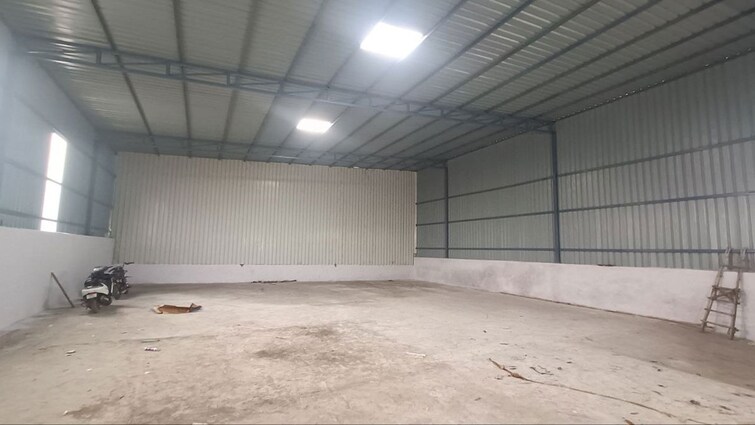 Room, new industrial township 1 Commercial Warehouse 500 Sq.Yd. In New Industrial Township 1 Faridabad 9919455