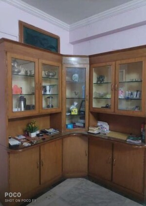 Furnished Amenities in 2 BHK Apartment at Hazratganj – for Rent