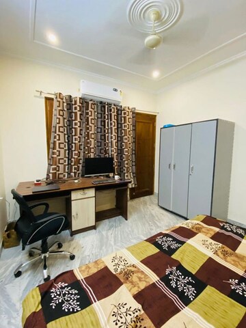 Bedroom in 2 BHK Builder Floor at Aerocity – for Rent