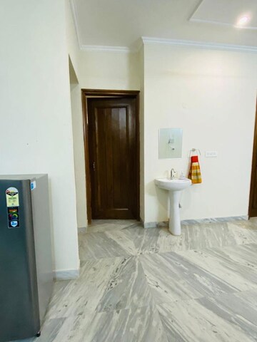  2 BHK Builder Floor at Aerocity – for Rent