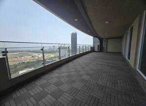 Building Lobby in 3 BHK Apartment at Lokhandwala Minerva Mahalaxmi, Mahalaxmi – for Sale