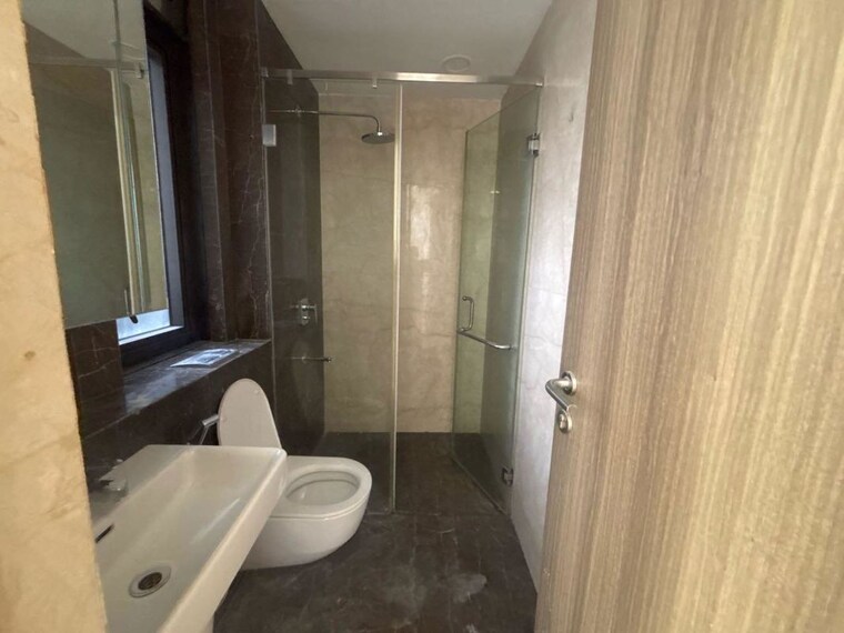 Bathroom, lodha-the-park 3 Bedroom 1092 Sq.Ft. Apartment In Worli Mumbai 9919503