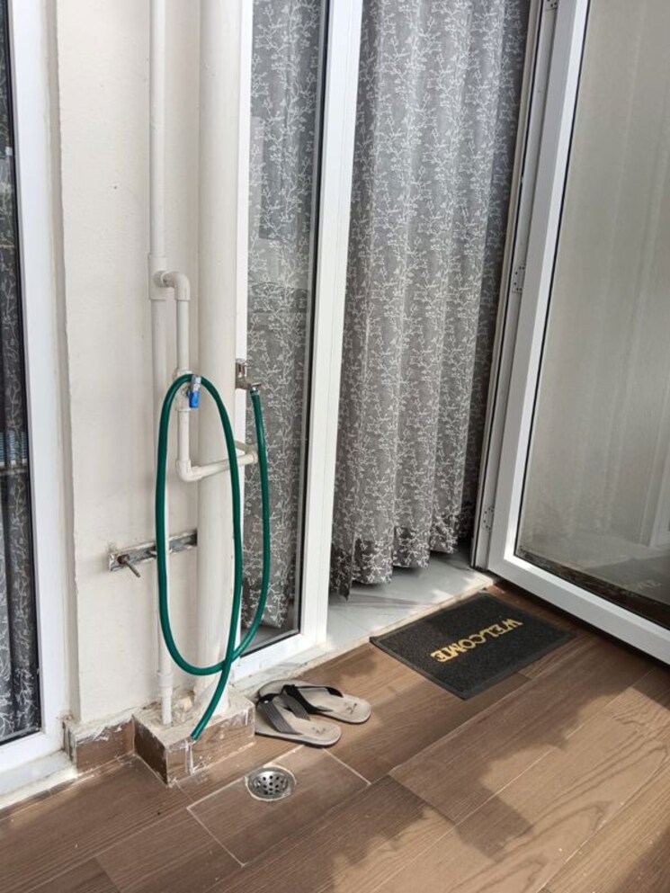 Bathroom, smart-world-gems 2 Bedroom 1105 Sq.Ft. Apartment In Sector 89 Gurgaon 9919532