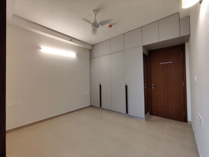 Room in  Apartment at Bhartiya Nikoo Homes Phase 2, Thanisandra Main Road – for Rent