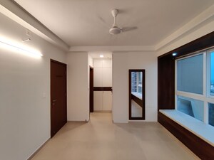 Room in  Apartment at Bhartiya Nikoo Homes Phase 2, Thanisandra Main Road – for Rent