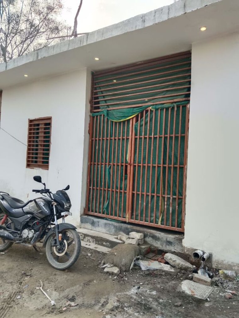 undefined, sector 148  500 Sq.Ft. Plot In Sector 148 Noida 9919536