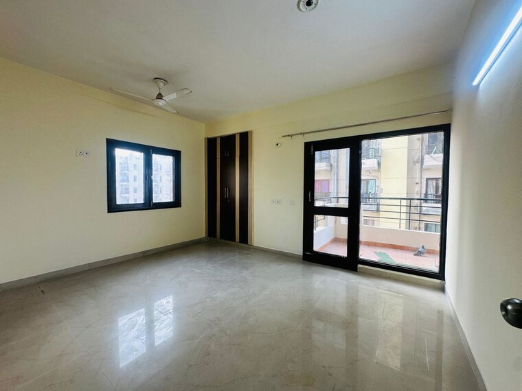 Room, rps-savana 3 Bedroom 1600 Sq.Ft. Apartment In Sector 88 Faridabad 9919550