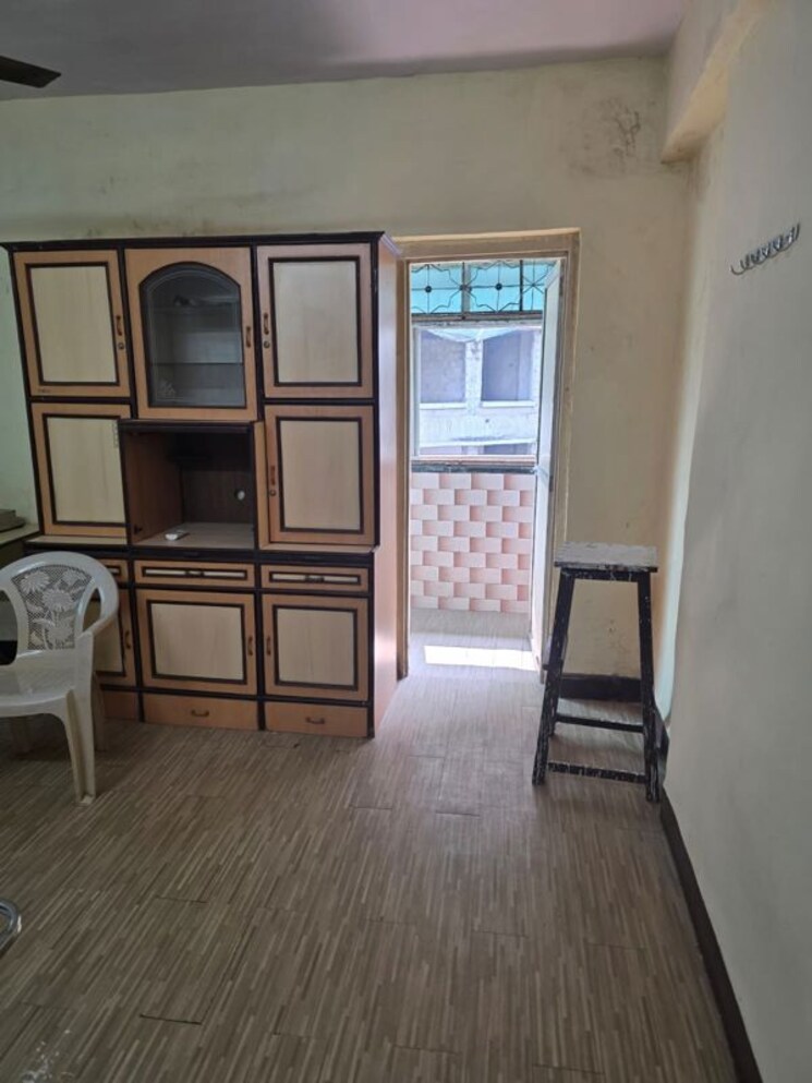 Room, stc-employees-chs 1.5 Bedroom 750 Sq.Ft. Apartment In Andheri East Mumbai 9919553