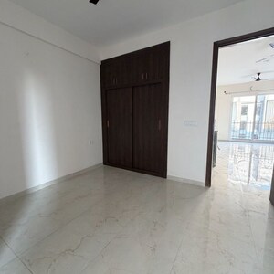 Room in 2.5 BHK Apartment at M3M Soulitude, Sector 89 – for Rent
