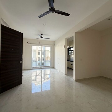 Room in 2.5 BHK Apartment at M3M Soulitude, Sector 89 – for Rent