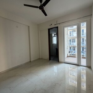 Room in 2.5 BHK Apartment at M3M Soulitude, Sector 89 – for Rent