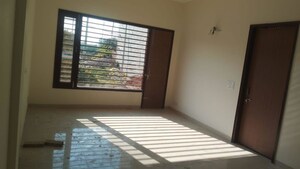 Room in 3 BHK Builder Floor at Aerocity – for Rent
