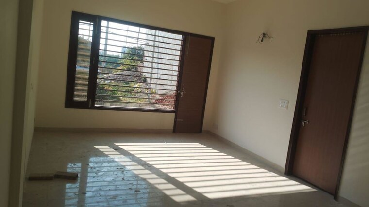 Room, aerocity 3 Bedroom 1800 Sq.Ft. Builder Floor In Aerocity Mohali 9919561