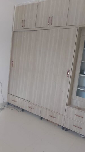 Room in 3 BHK Builder Floor at Aerocity – for Rent