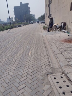 Parking in 3 BHK Apartment at TDI The Retreat, Sector 89 – for Rent