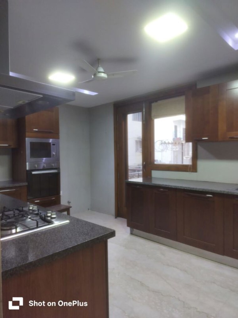 Kitchen, defence colony 3 Bedroom 3000 Sq.Ft. Builder Floor In Defence Colony Delhi 9919575
