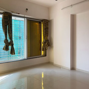 Room in 3 BHK Apartment at Borivali West – for Rent