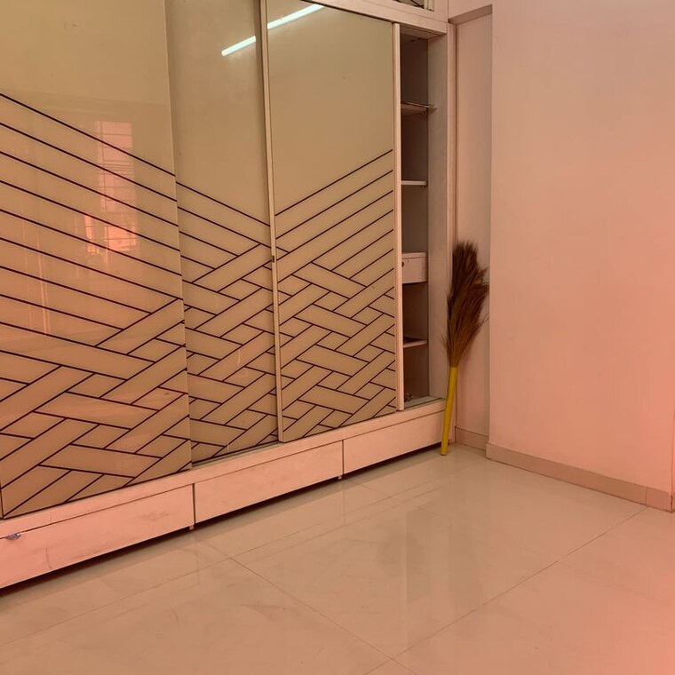 Room, borivali west 3 Bedroom 900 Sq.Ft. Apartment In Borivali West Mumbai 9911169