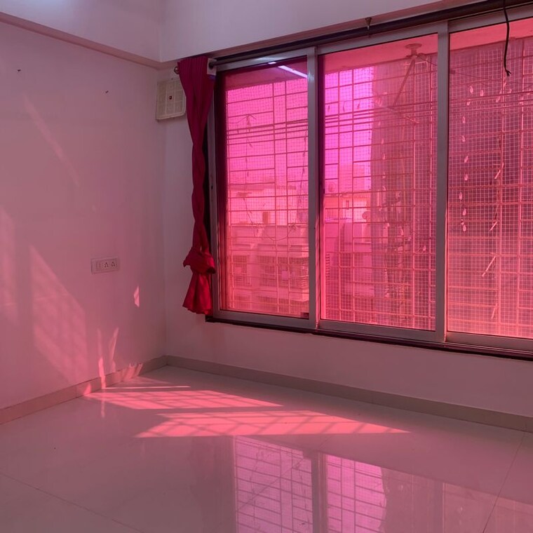 Room, borivali west 3 Bedroom 900 Sq.Ft. Apartment In Borivali West Mumbai 9911169