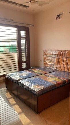 2 BHK Builder Floor For Rent in Aerocity