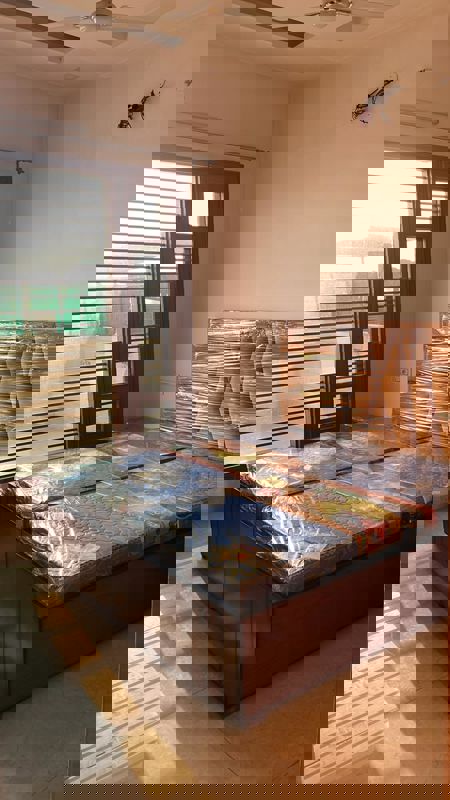 2 BHK Builder Floor For Rent in Aerocity