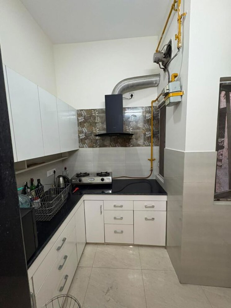 Kitchen, east of kailash 3 Bedroom 1300 Sq.Ft. Builder Floor In East Of Kailash Delhi 9919601