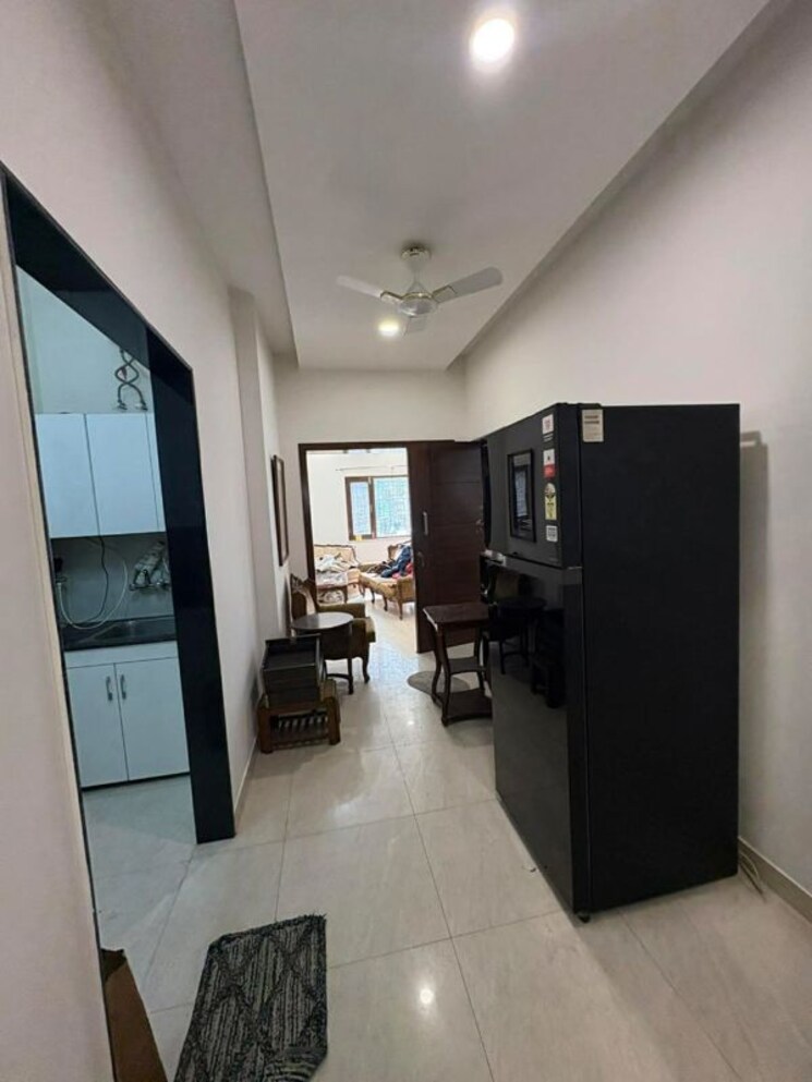 Kitchen, east of kailash 3 Bedroom 1300 Sq.Ft. Builder Floor In East Of Kailash Delhi 9919601