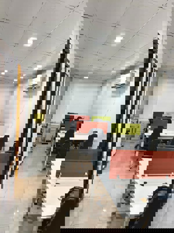 Office Space For Rent in Sector 4