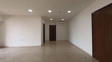 Room in 3 BHK Apartment at Lokhandwala Minerva Mahalaxmi, Mahalaxmi – for Sale