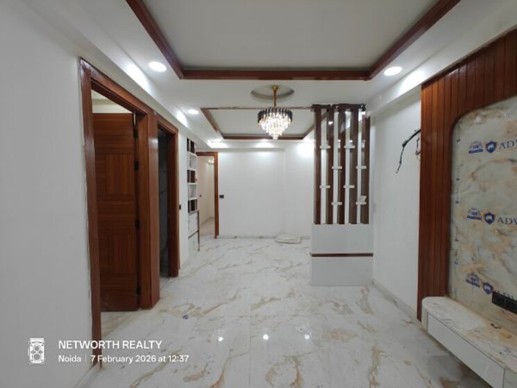 Living Room, sector 73 3 Bedroom 1400 Sq.Ft. Builder Floor In Sector 73 Noida 9919621