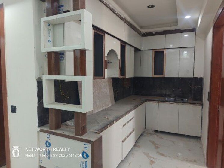 Kitchen, sector 73 3 Bedroom 1400 Sq.Ft. Builder Floor In Sector 73 Noida 9919621