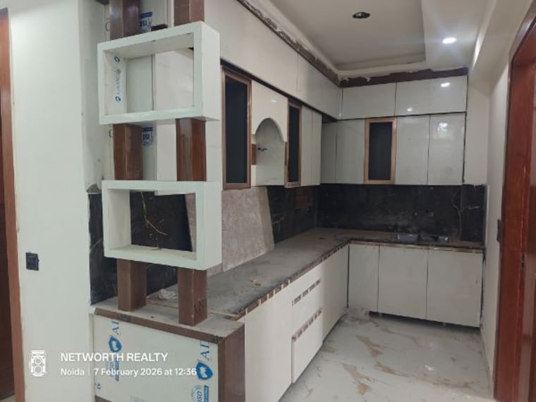 Kitchen, sector 73 3 Bedroom 1400 Sq.Ft. Builder Floor In Sector 73 Noida 9919621