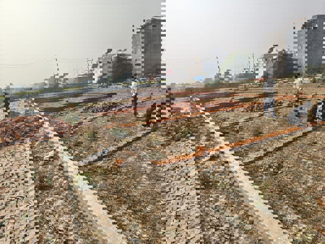 Plot For Sale in Matiyari