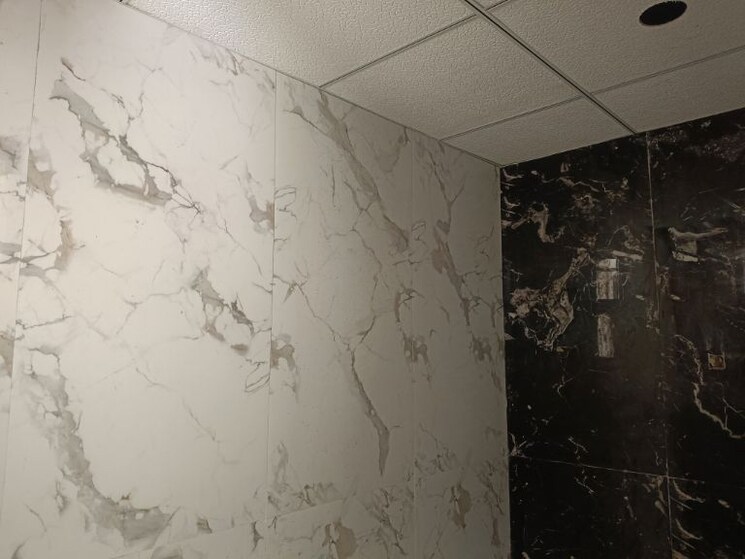 Bathroom, sector 73 3 Bedroom 1400 Sq.Ft. Builder Floor In Sector 73 Noida 9919646