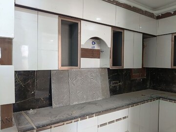 Kitchen in 3 BHK Builder Floor at Sector 73 – for Sale