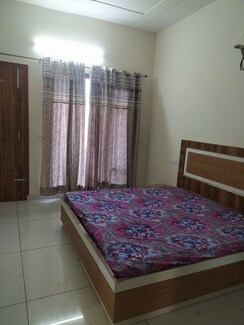 2 BHK Builder Floor For Rent in Aerocity