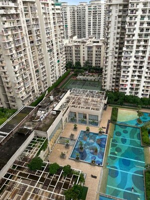 3 BHK Apartment For Sale in Mahagun Moderne, Sector 78
