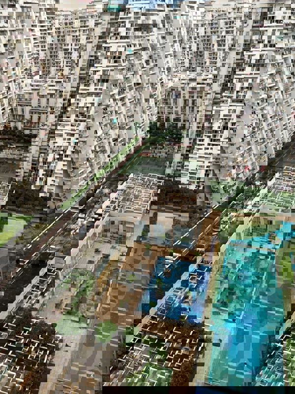 3 BHK + Pooja Room Apartment For Sale in Mahagun Moderne