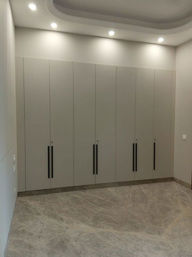 Room, kalkaji 3 Bedroom 1800 Sq.Ft. Builder Floor In Kalkaji Delhi 9919680