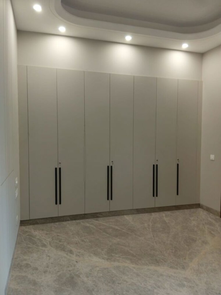 Room, kalkaji 3 Bedroom 1800 Sq.Ft. Builder Floor In Kalkaji Delhi 9919680