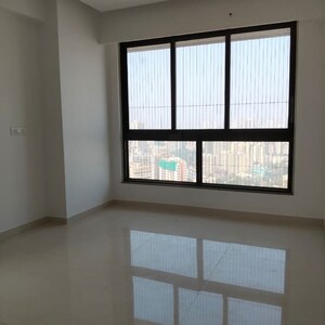 Room in 2.5 BHK Apartment at Sunteck Avenue 2, Mahatma Jyotibha Phule Nagar – for Rent