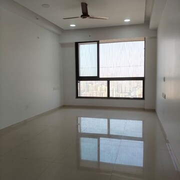 Room in 2.5 BHK Apartment at Sunteck Avenue 2, Mahatma Jyotibha Phule Nagar – for Rent
