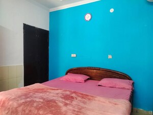 Bedroom in 1 RK Apartment at Sarita Vihar – for Rent