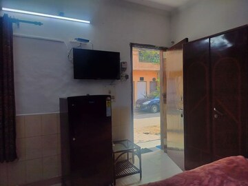 Furnished Amenities in 1 RK Apartment at Sarita Vihar – for Rent