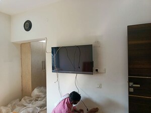 Room in 2 BHK Apartment at Desh Bandhu Gupta Road – for Rent
