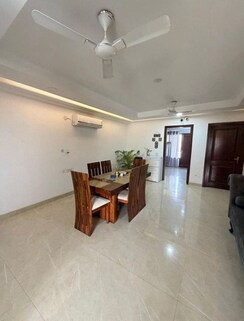 3 BHK Apartment For Sale in DLF The Skycourt
