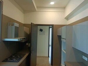 Attached Bathroom in 3 BHK Apartment at Raheja Imperia, Worli – for Rent